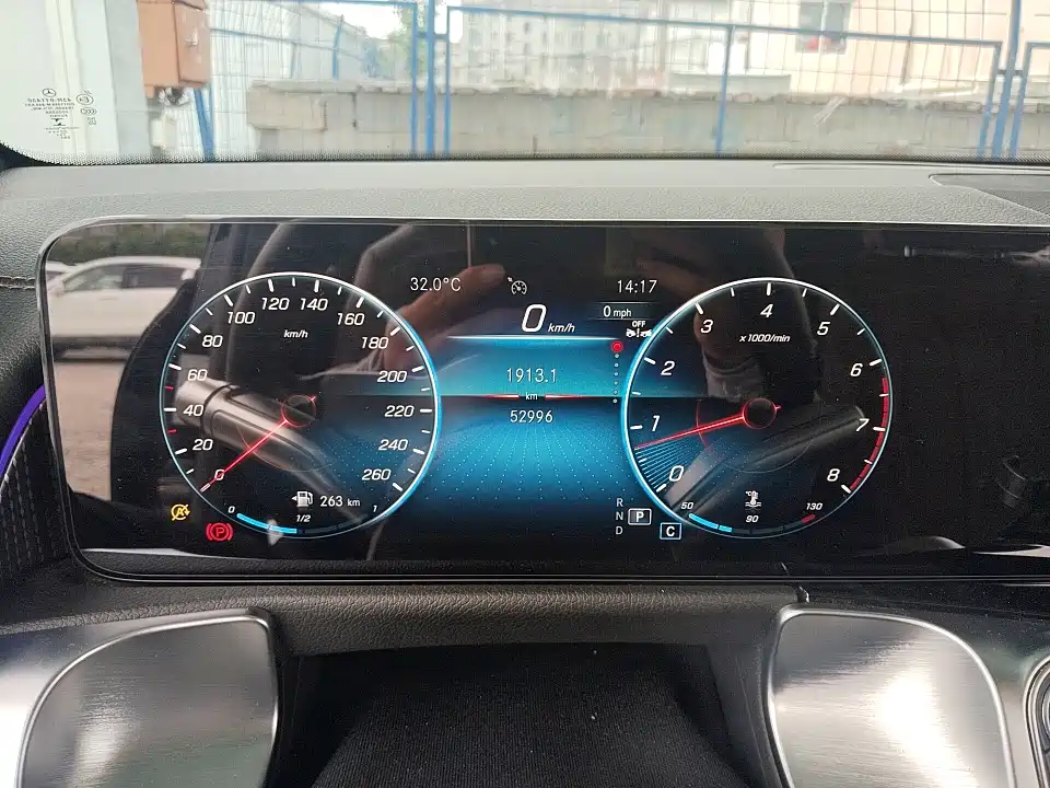 Mercedes-Benz GLB 2023 GLB 220