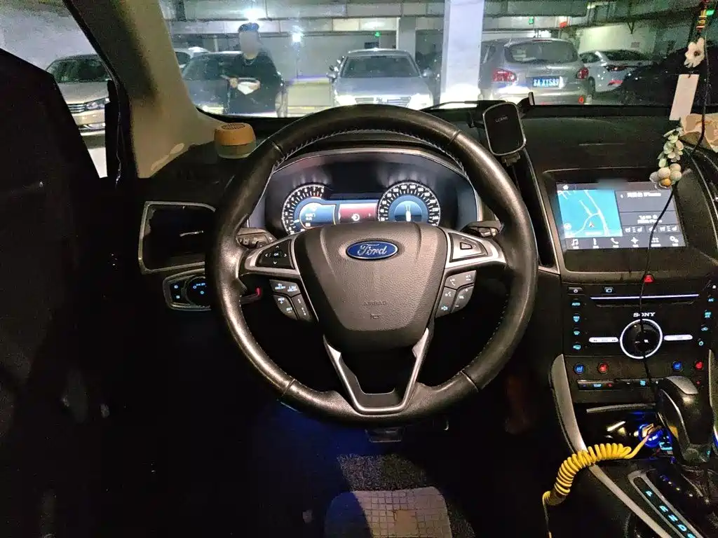 Ford Edge 2016 EcoBoost 245 7 мест