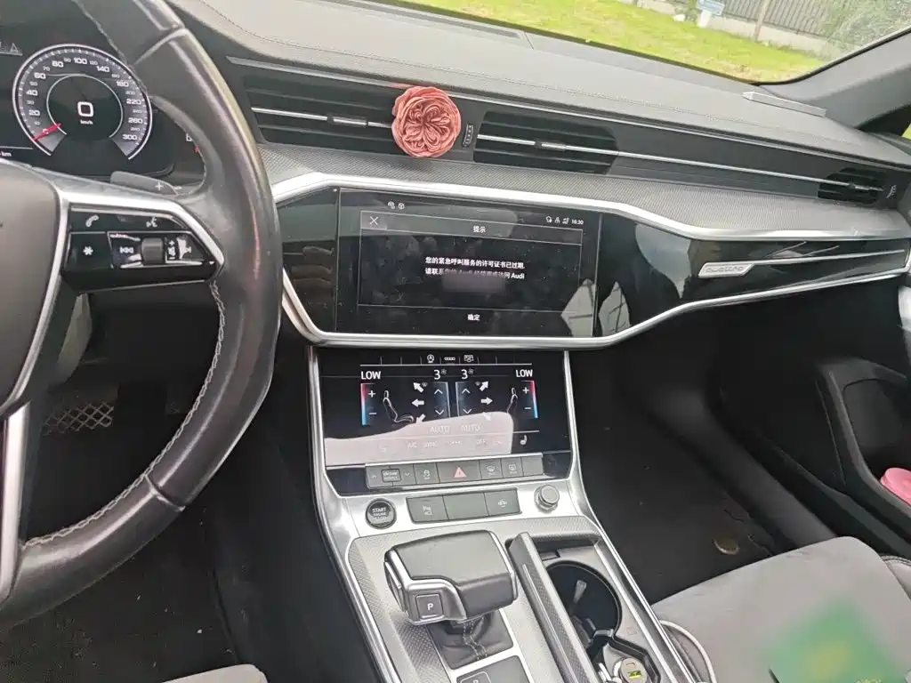 Audi A6L 2022 45 TFSI quattro