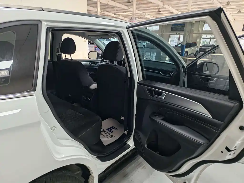 Haval M6 — миниатюра 10