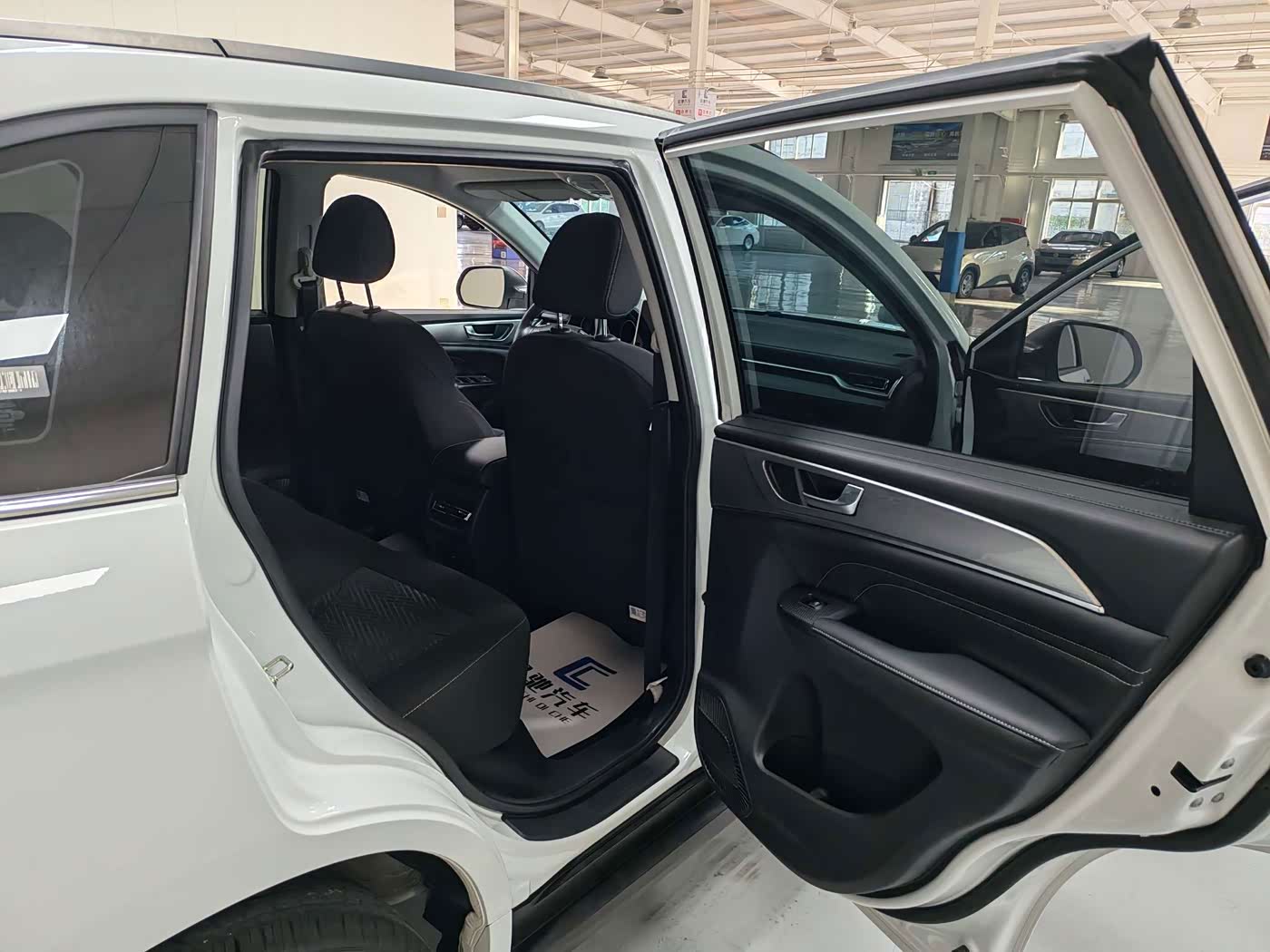 Haval Haval M6 1.5 л 2024 г. Белый, пробег 4000 км