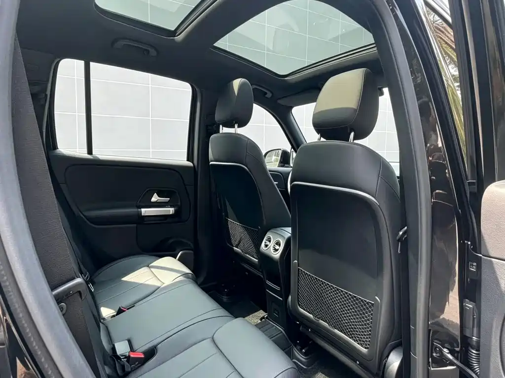 Mercedes-Benz GLB 2023 GLB 220