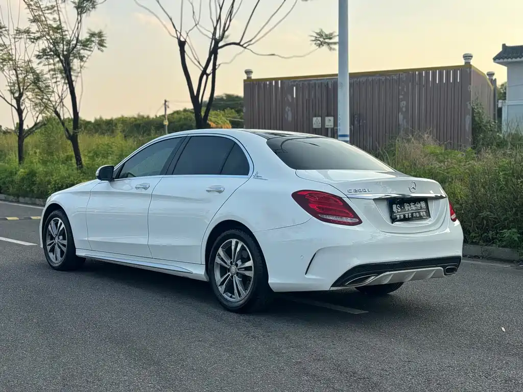 Mercedes-Benz C-Class — миниатюра 21