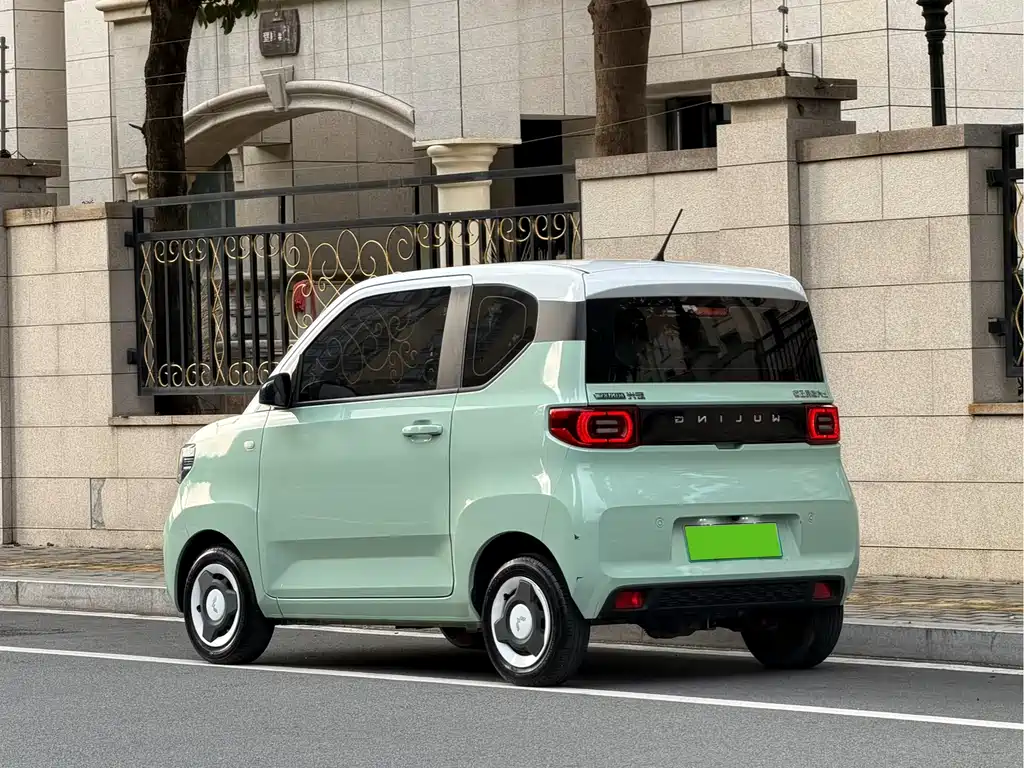 Wuling MINIEV — миниатюра 12