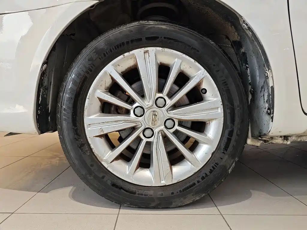 Geely Jingang 2016 1.5L MT Elite