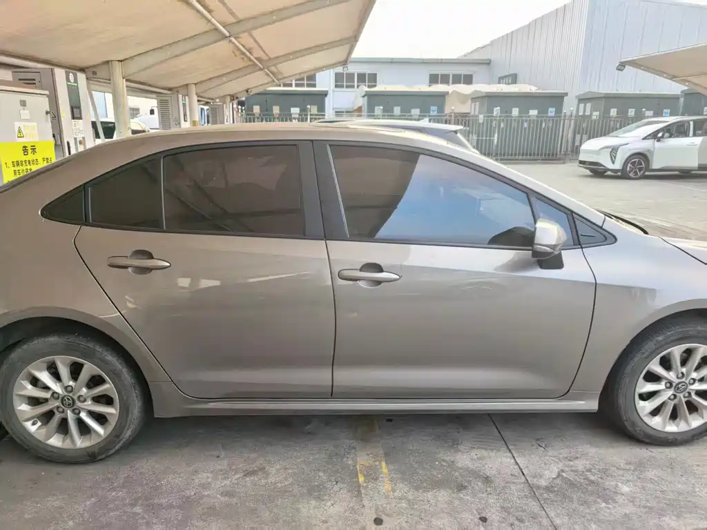 Toyota Corolla — миниатюра 8
