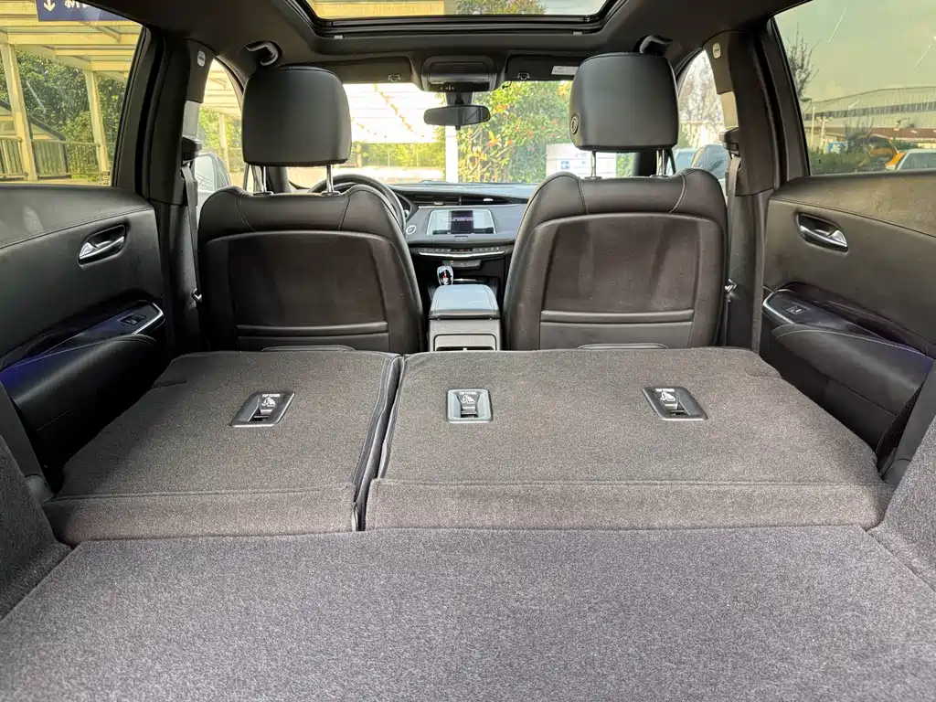 Cadillac XT4 — миниатюра 21