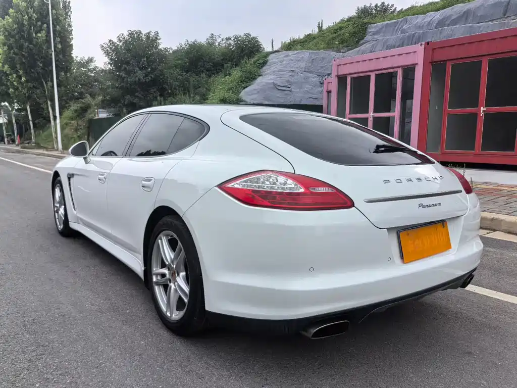 Porsche Panamera — миниатюра 7