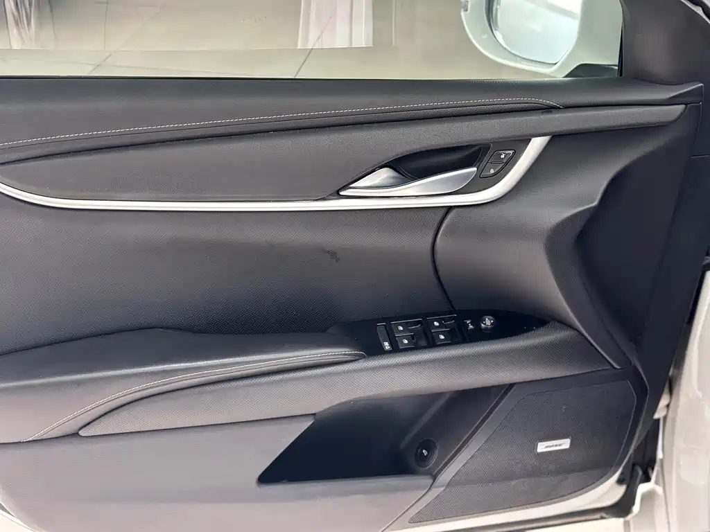 Cadillac XTS 2018 28T