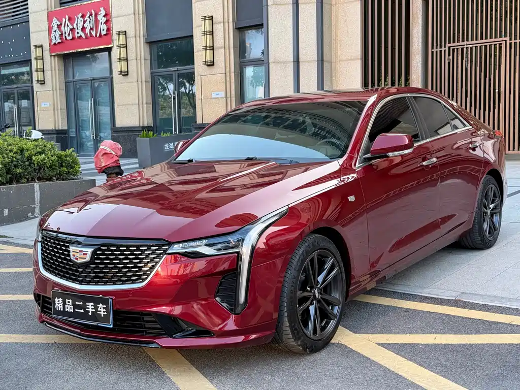 Cadillac CT4