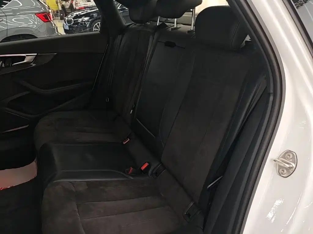 Audi A4L — миниатюра 13
