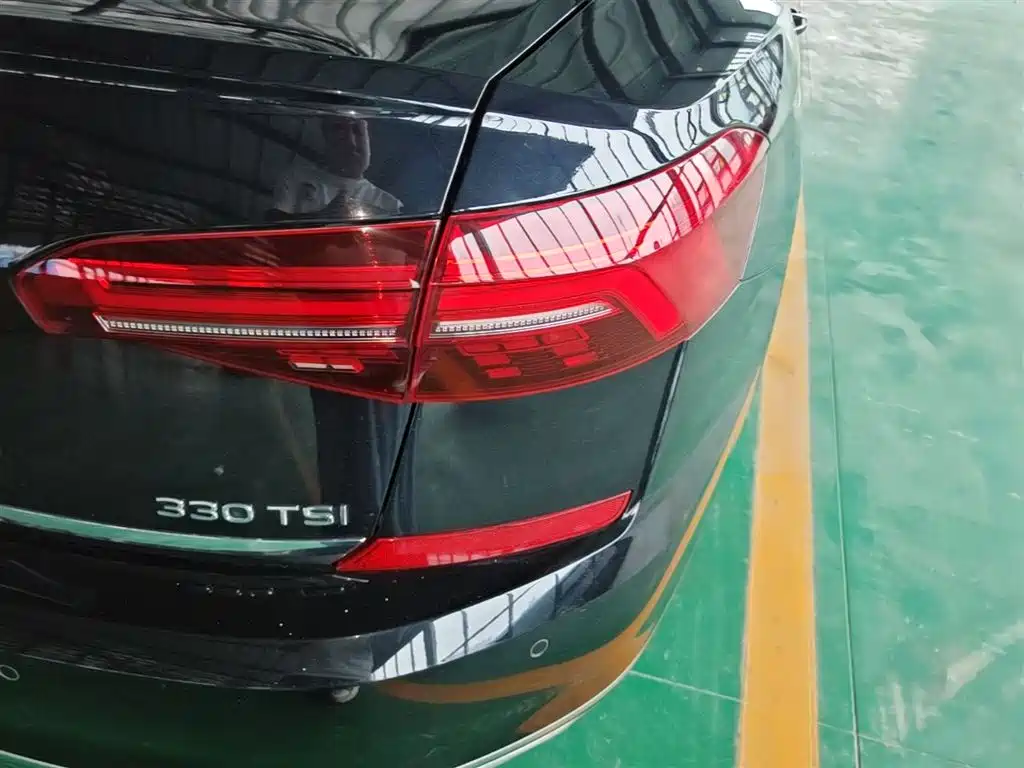 Volkswagen Passat 2020 330TSI Luxury VI