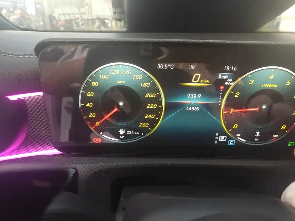 Mercedes-Benz A-Class — миниатюра 8