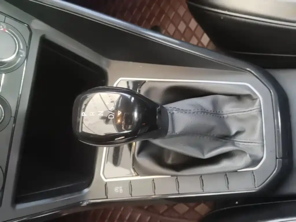 Volkswagen Lavida — миниатюра 14