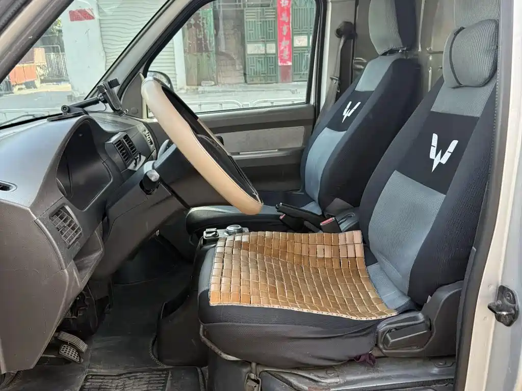 Wuling Wuling EV50 — миниатюра 7