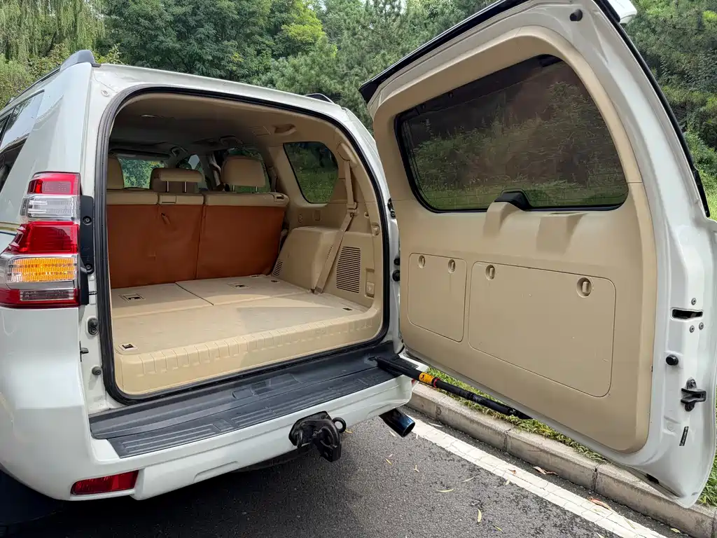 Toyota Prado — миниатюра 12