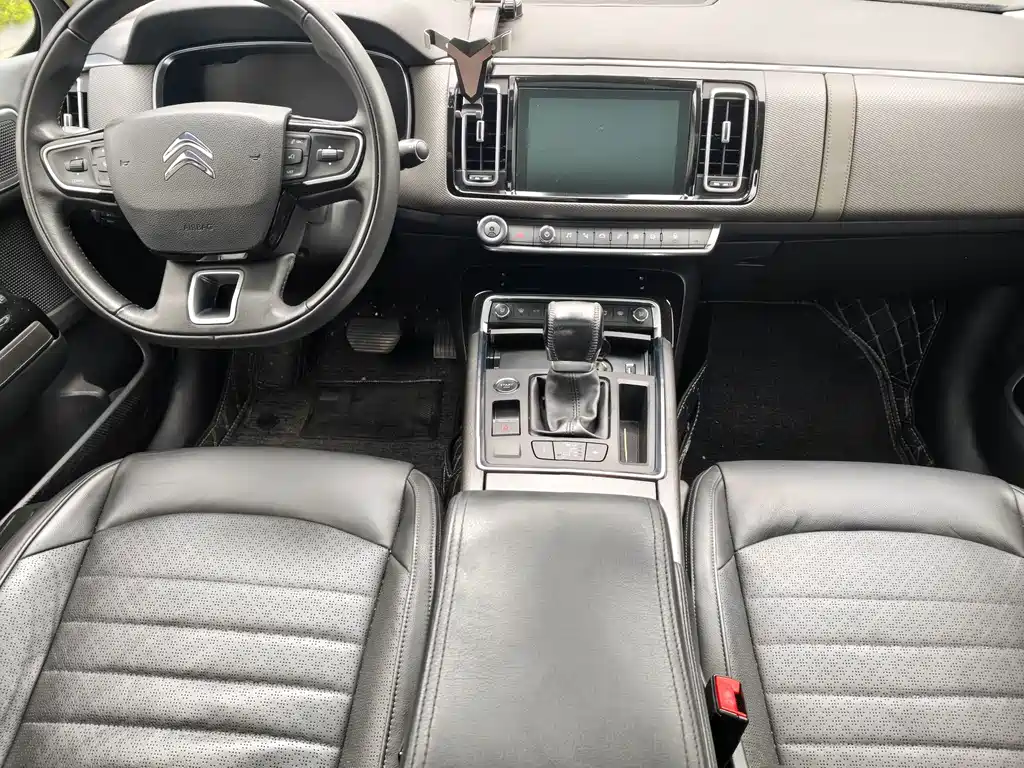 Citroen C6 — миниатюра 10