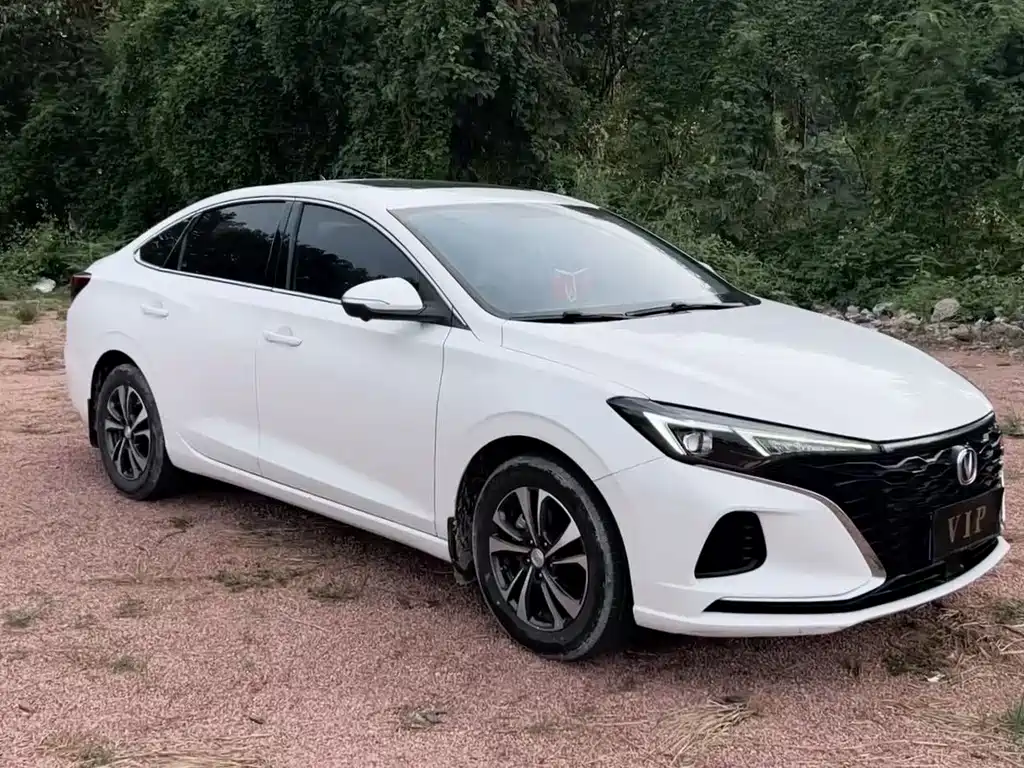 Changan Eado — миниатюра 3