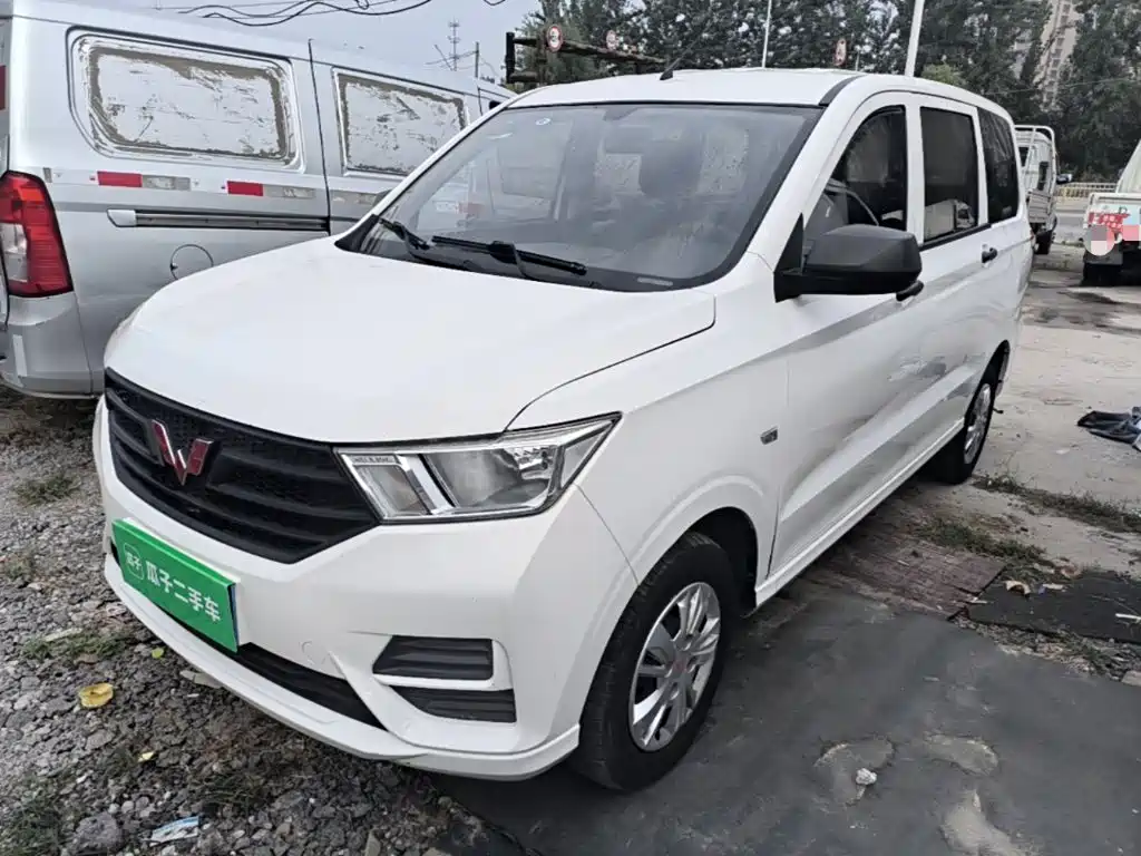 Wuling Hongguang — миниатюра 2
