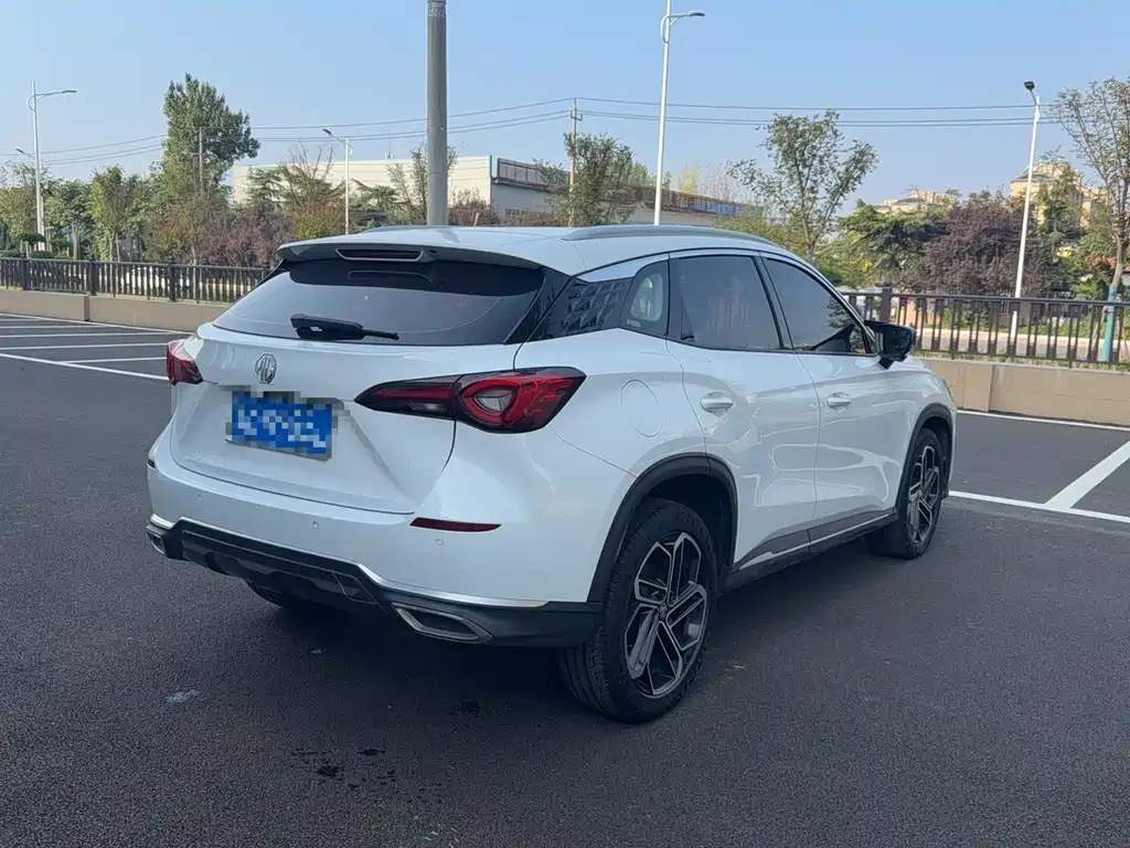 MG MG ONE — миниатюра 4