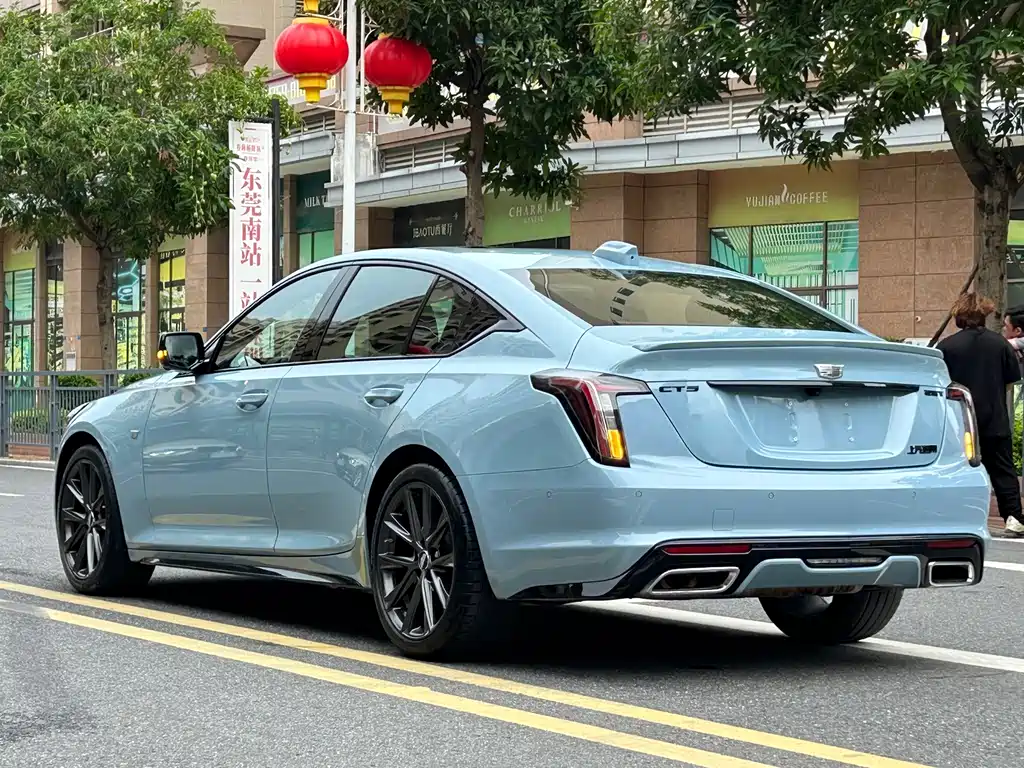 Cadillac CT5 — миниатюра 6