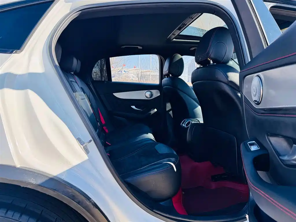 MERCEDES-BENZ GLC COUPE AMG