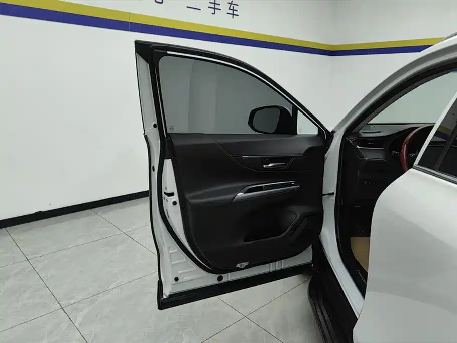 Toyota Harrier 2022 2.0L CVT