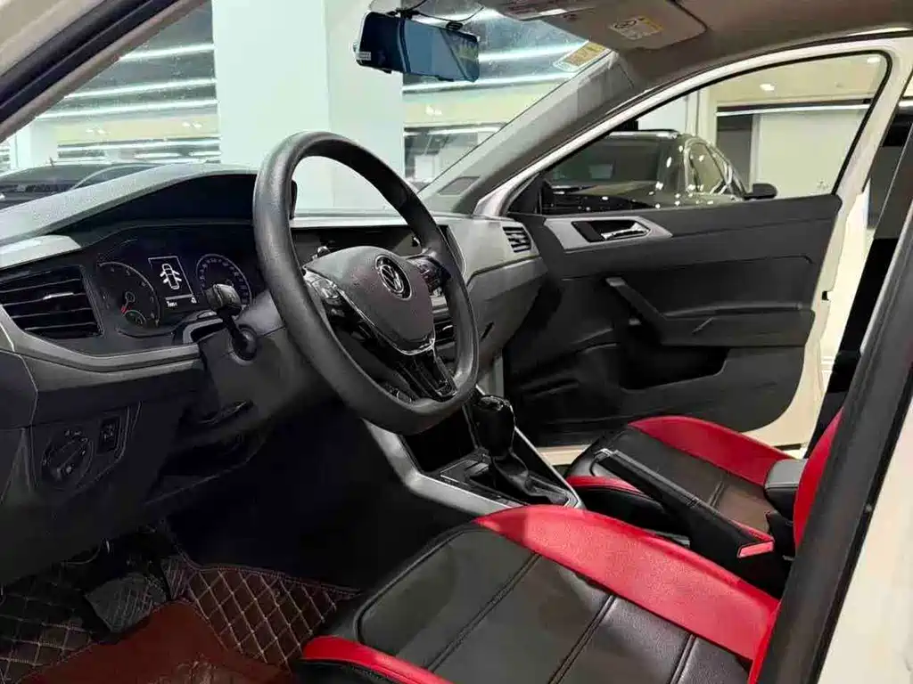 Volkswagen Polo — миниатюра 6