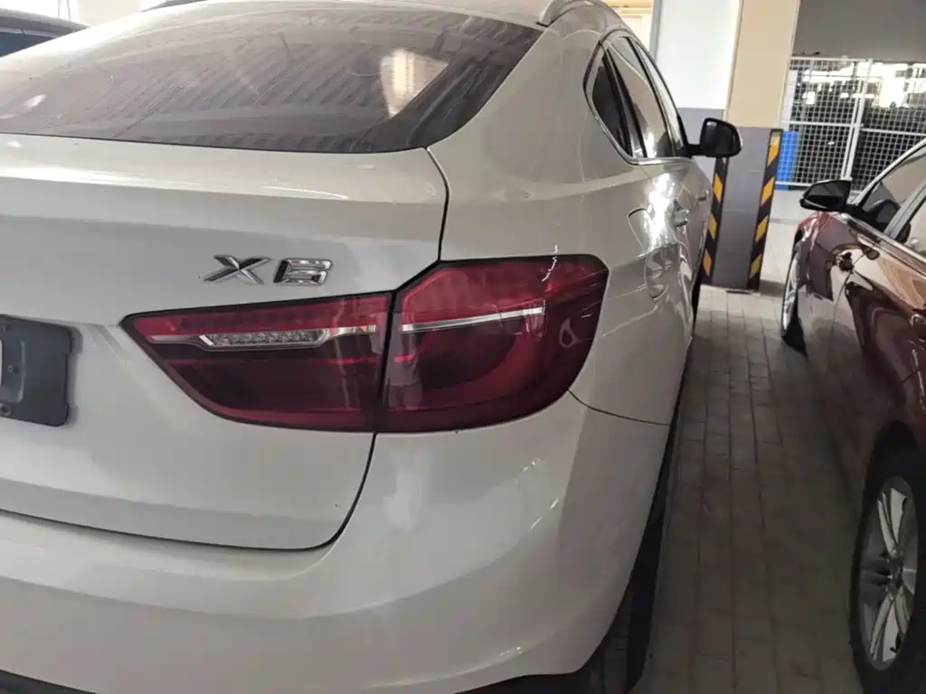 BMW X6 2015 xDrive35i Lead