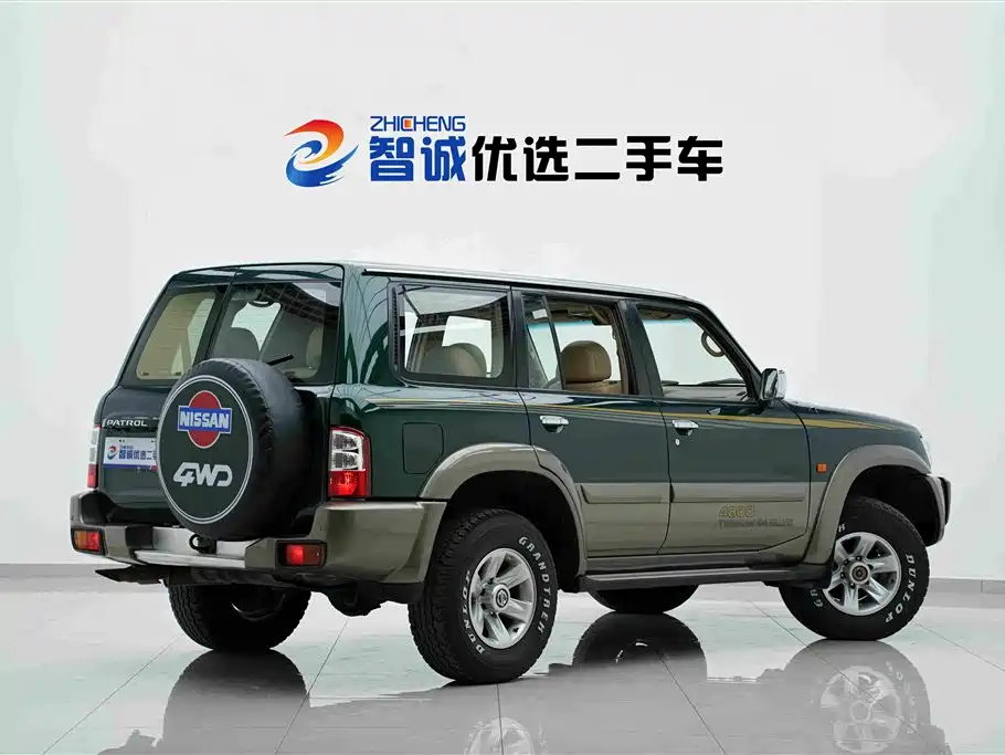 Nissan Patrol — миниатюра 3