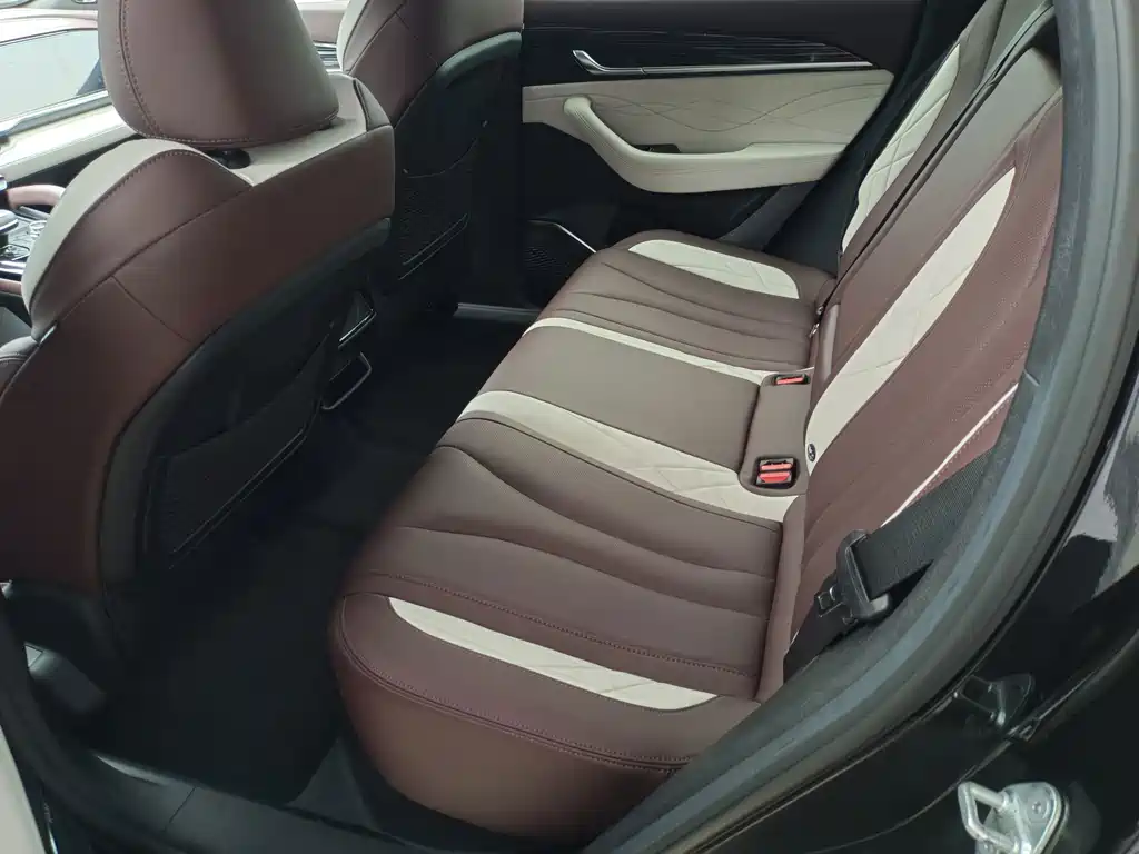 Geely Xingyue L — миниатюра 5