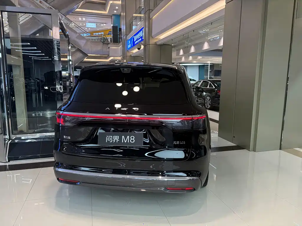 Aito M8 2025 Max+ 53.4kWh 6 мест (192 )