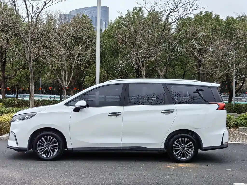 SAIC MAXUS CHASE G50