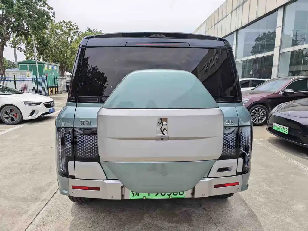 Yangwang U8 2023 Luxury