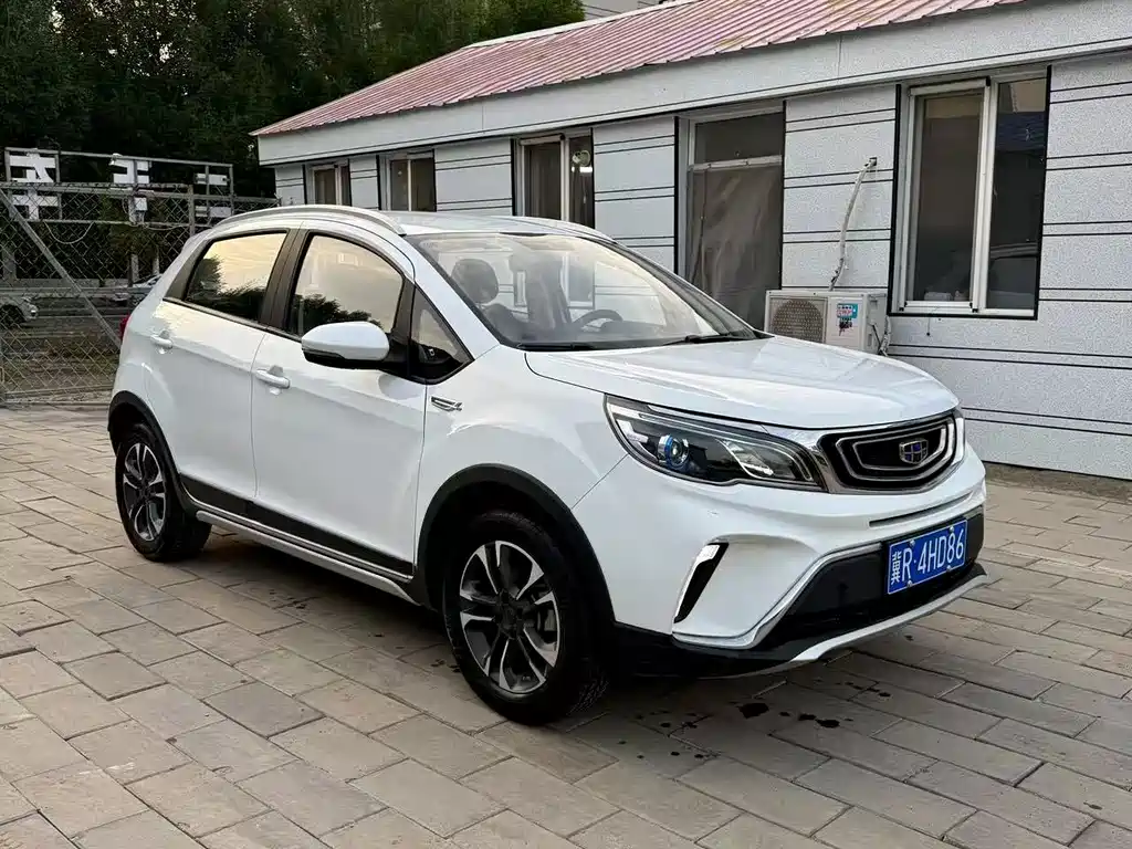 Geely Vision X3 — миниатюра 3