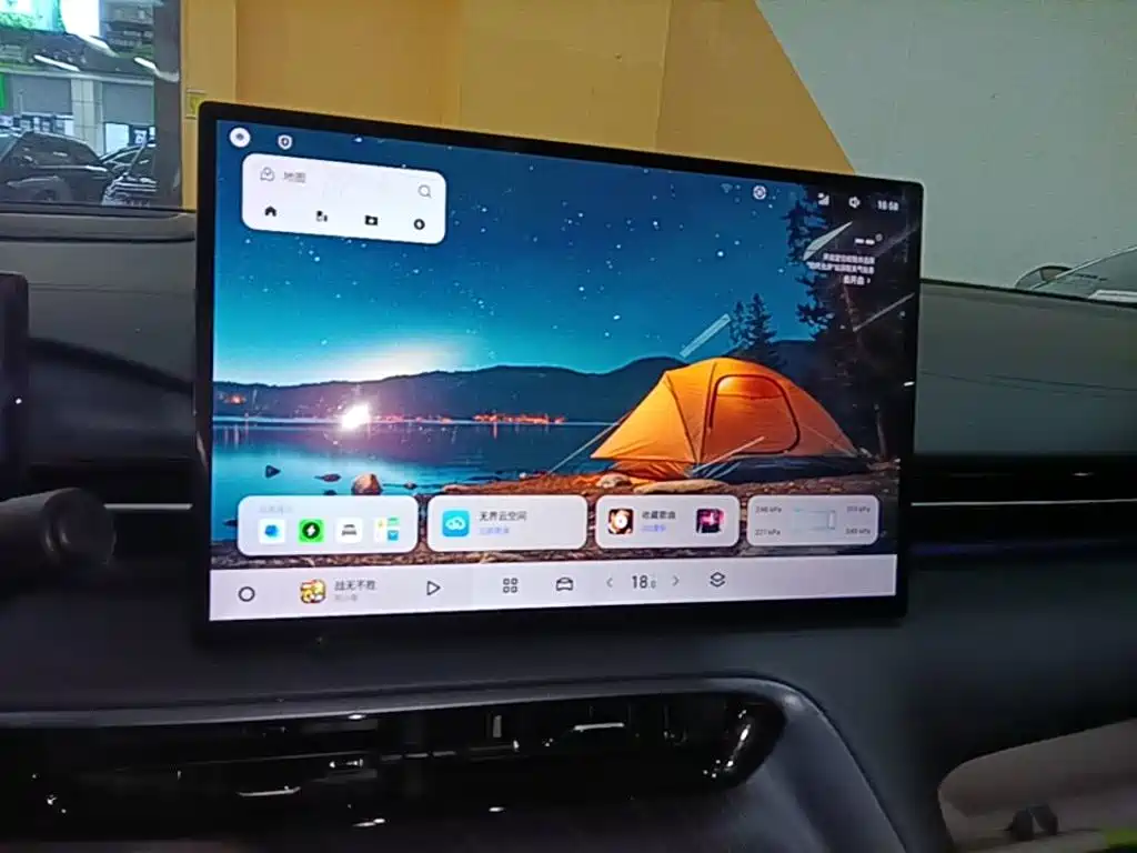 Galaxy Galaxy E5 — миниатюра 13