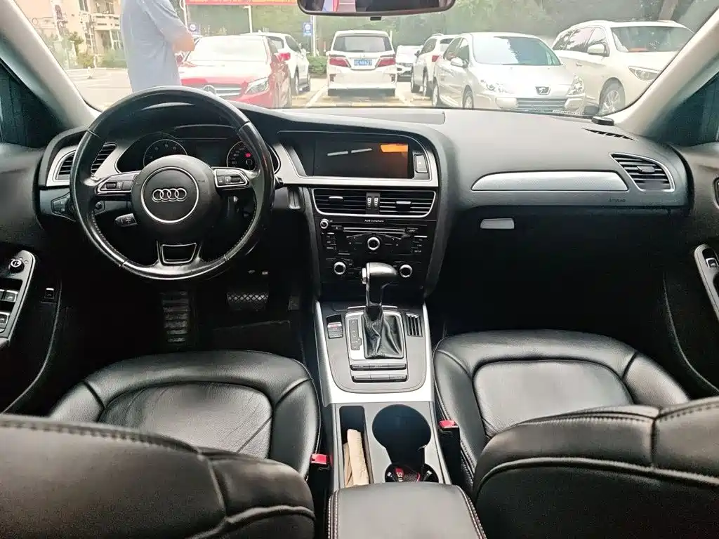 Audi A4L — миниатюра 10