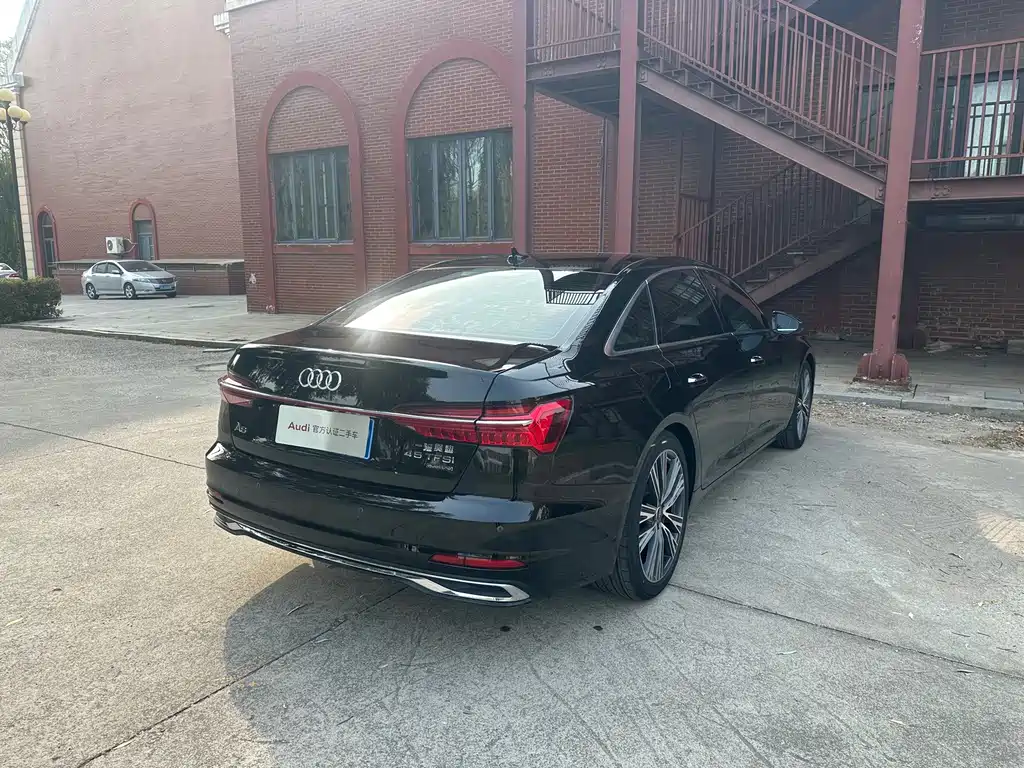 Audi A6L — миниатюра 5