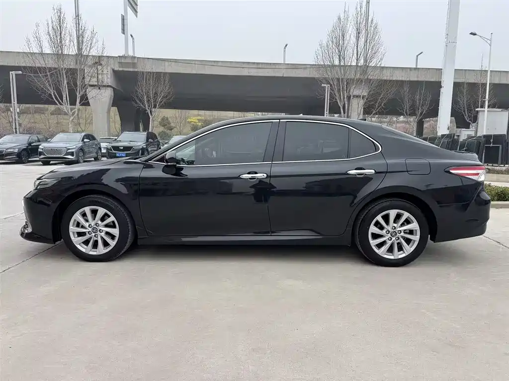 Toyota Camry id 4669233 из Китая 7