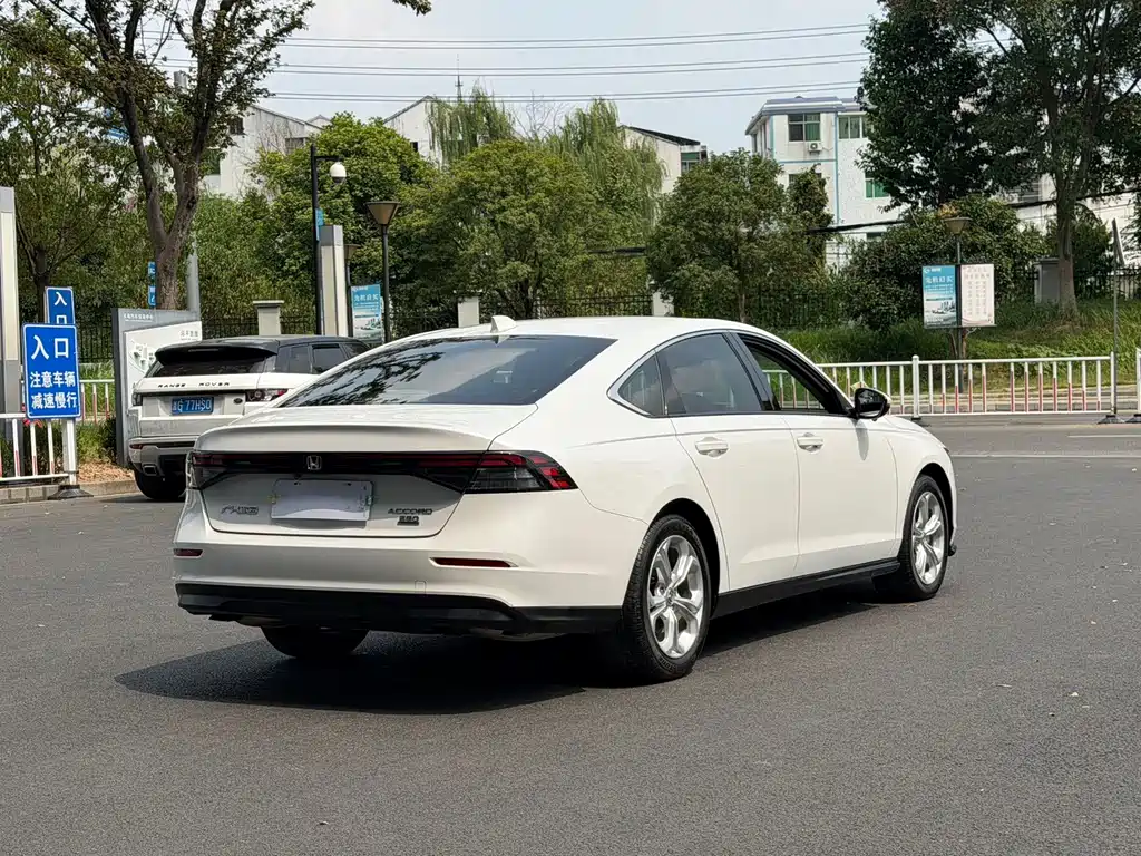 Honda Accord — миниатюра 5