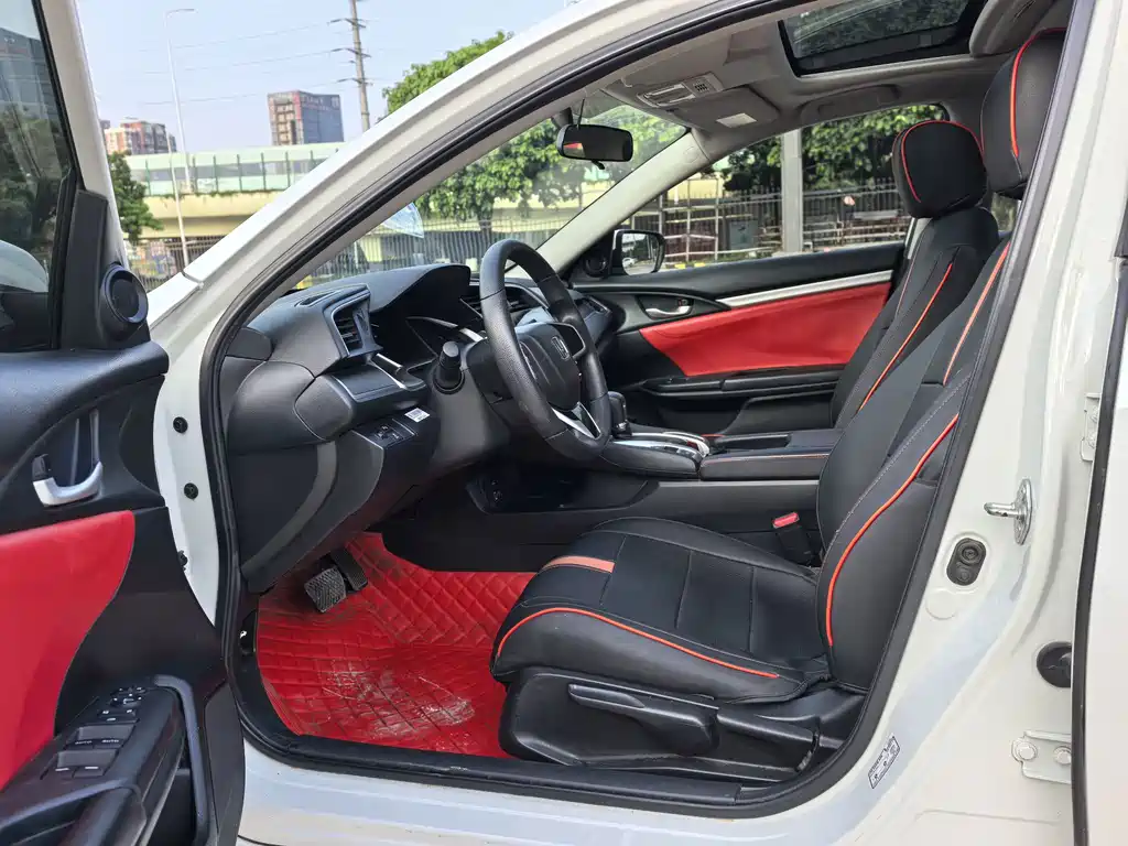 Honda Civic — миниатюра 12
