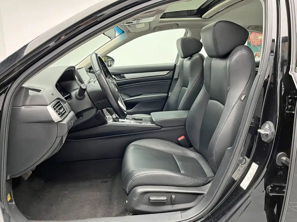 Honda Accord — миниатюра 14