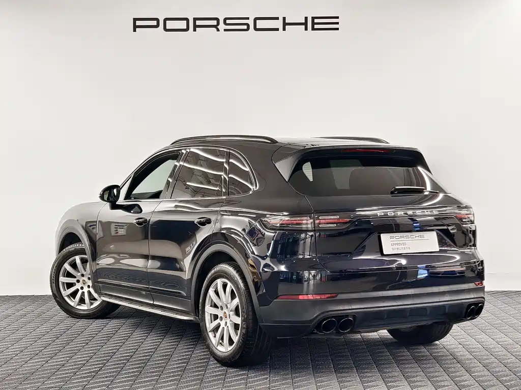 Porsche Cayenne — миниатюра 7