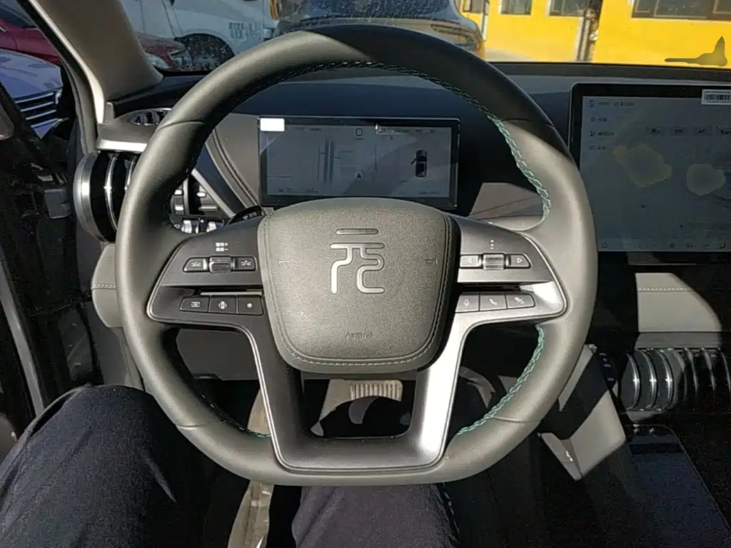 BYD Yuan Plus — миниатюра 11
