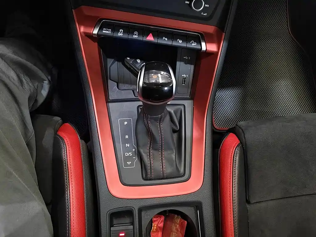 Audi Q3 — миниатюра 9