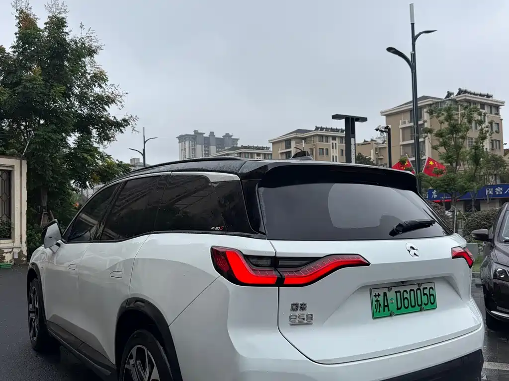 NIO ES8 — миниатюра 11