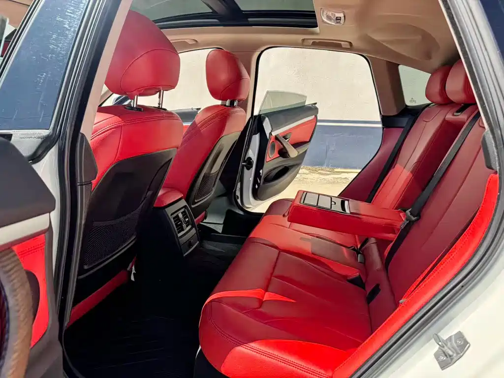 BMW 3 Series GT — миниатюра 8