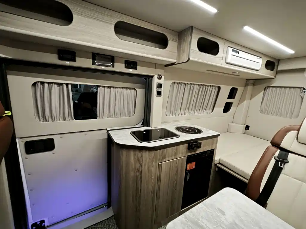Sinotruk Vangard V — миниатюра 8