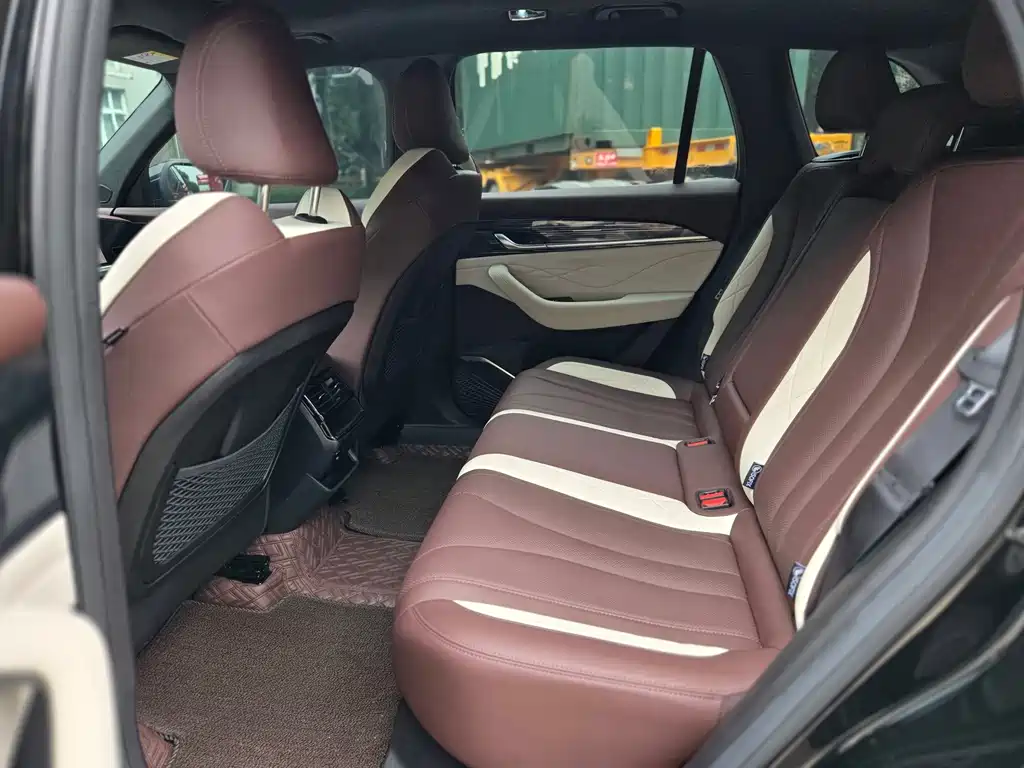 Geely Xingyue L — миниатюра 8
