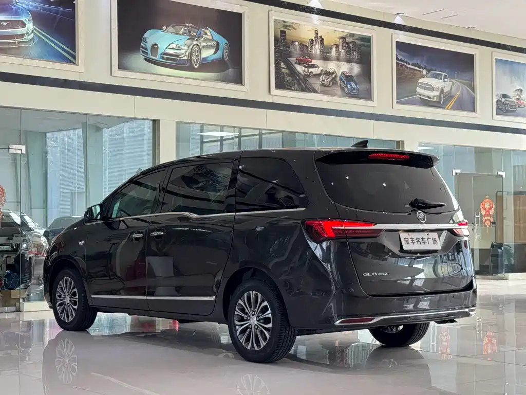 Buick GL8 — миниатюра 16